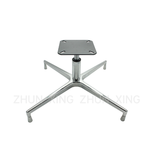 Silla de oficina estrella de alta resistencia con base cromada.